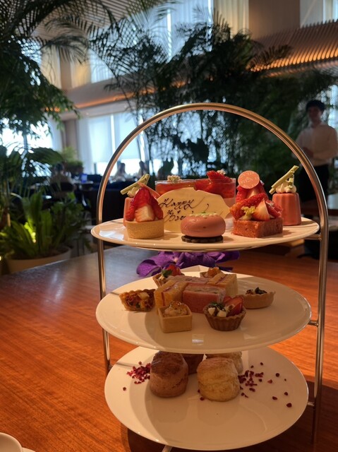 アンダーズ 東京 マスカット＆メロンを使った初夏のアフタヌーンティー登場