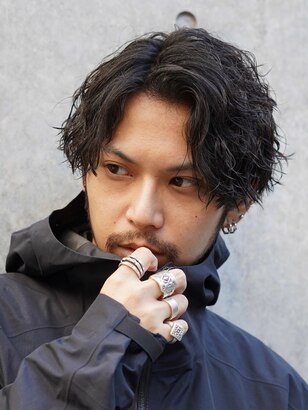 2025年秋 ビジネス・オフィス系ミディアムのメンズにおすすめの髪型 ヘアカタログ・ヘアスタイル を探す - OZmallビューティ