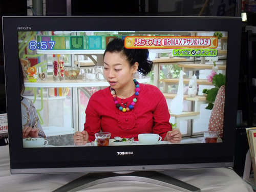 東芝のレグザの液晶テレビの画面が割れているのですが修理代と修理にかかる- Yahoo!知恵袋