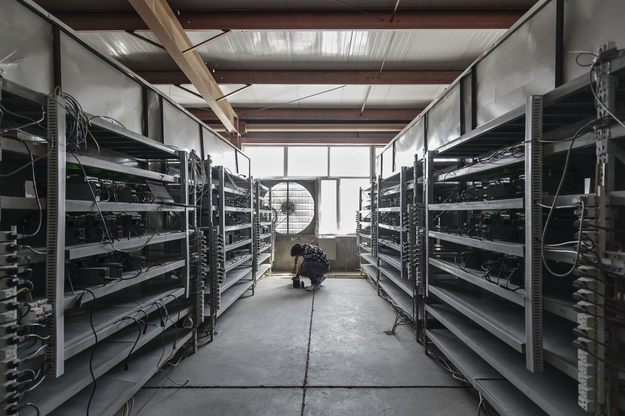 中国人民銀、仮想通貨を全面禁止 「違法」と位置付けロイタ