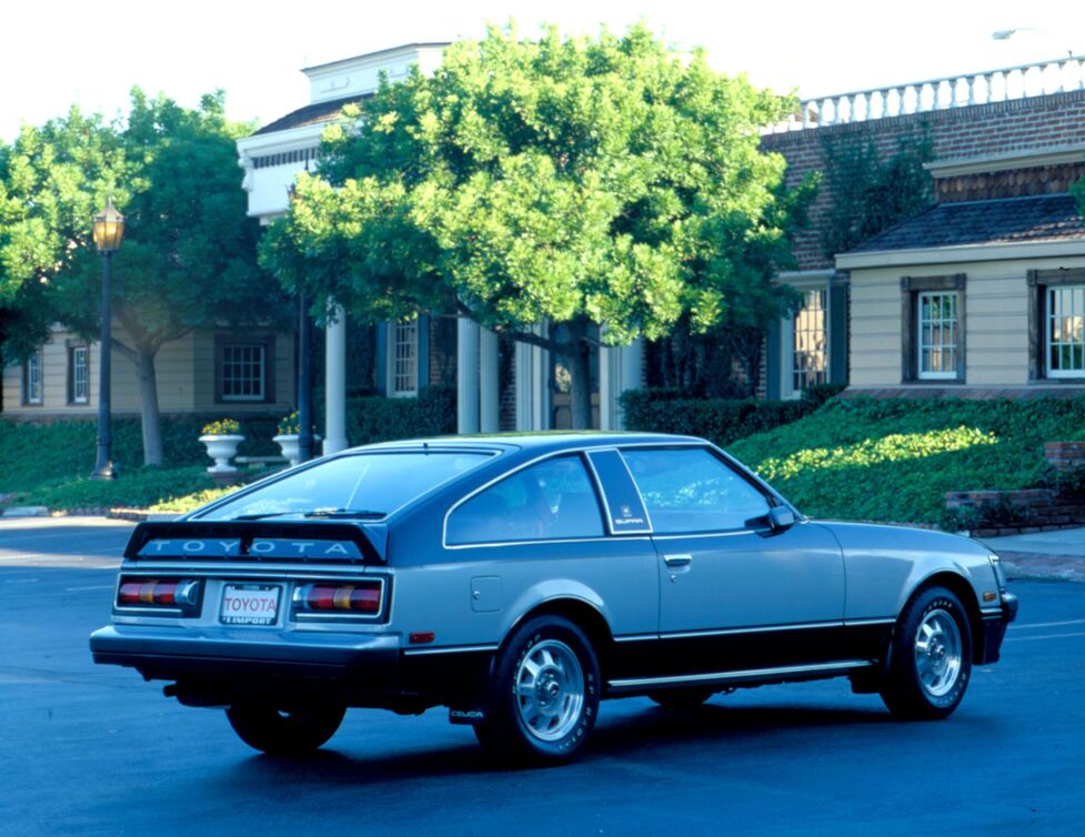 スポーツカーファンの皆様 これが歴代スープラだ