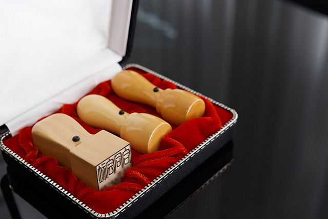 スマートフォンアプリ「かんたん手続アプリ」印鑑をなくした場合の印鑑レス口座切替手続三菱ＵＦＪ銀行