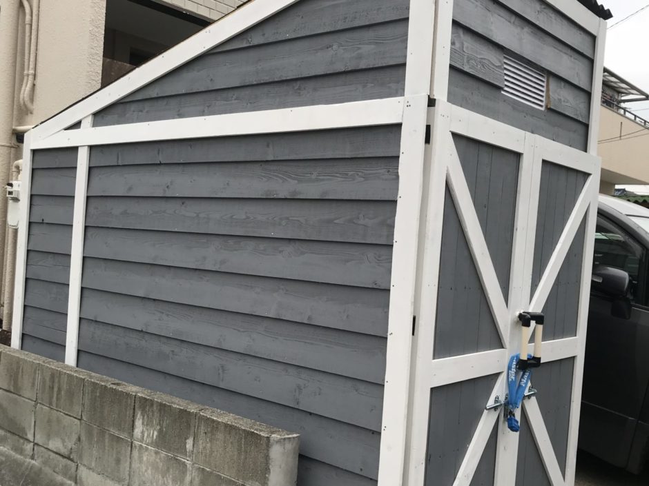 ガレージDIY 第１弾・低予算かつ1人・ホームセンターの物で夢のバイク・ガレージ製作完全セルフビルド