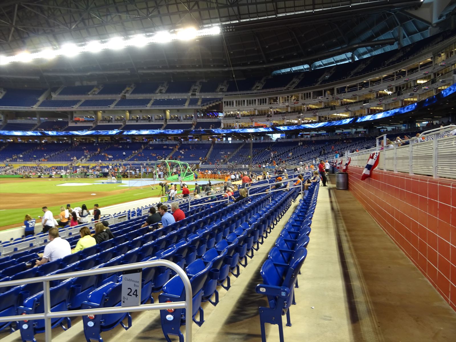 ローンデポパークリトル ハバナ- ツアーとアクティビティエクスペディア