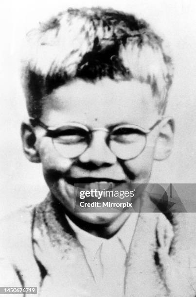 File No.148 ムーアズ殺人事件についてヒキガネ霜田と山内黒猫