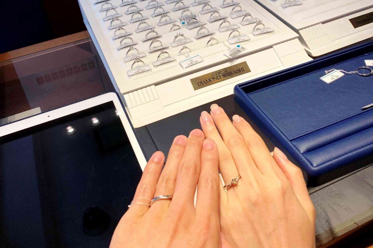 Anolyu アノリュー 「A only U あなただけのもの 」を組み替えて名付けられたマリッジリング 結婚指輪ID2365銀座 ダイヤモンドシライシマイナビウエディング