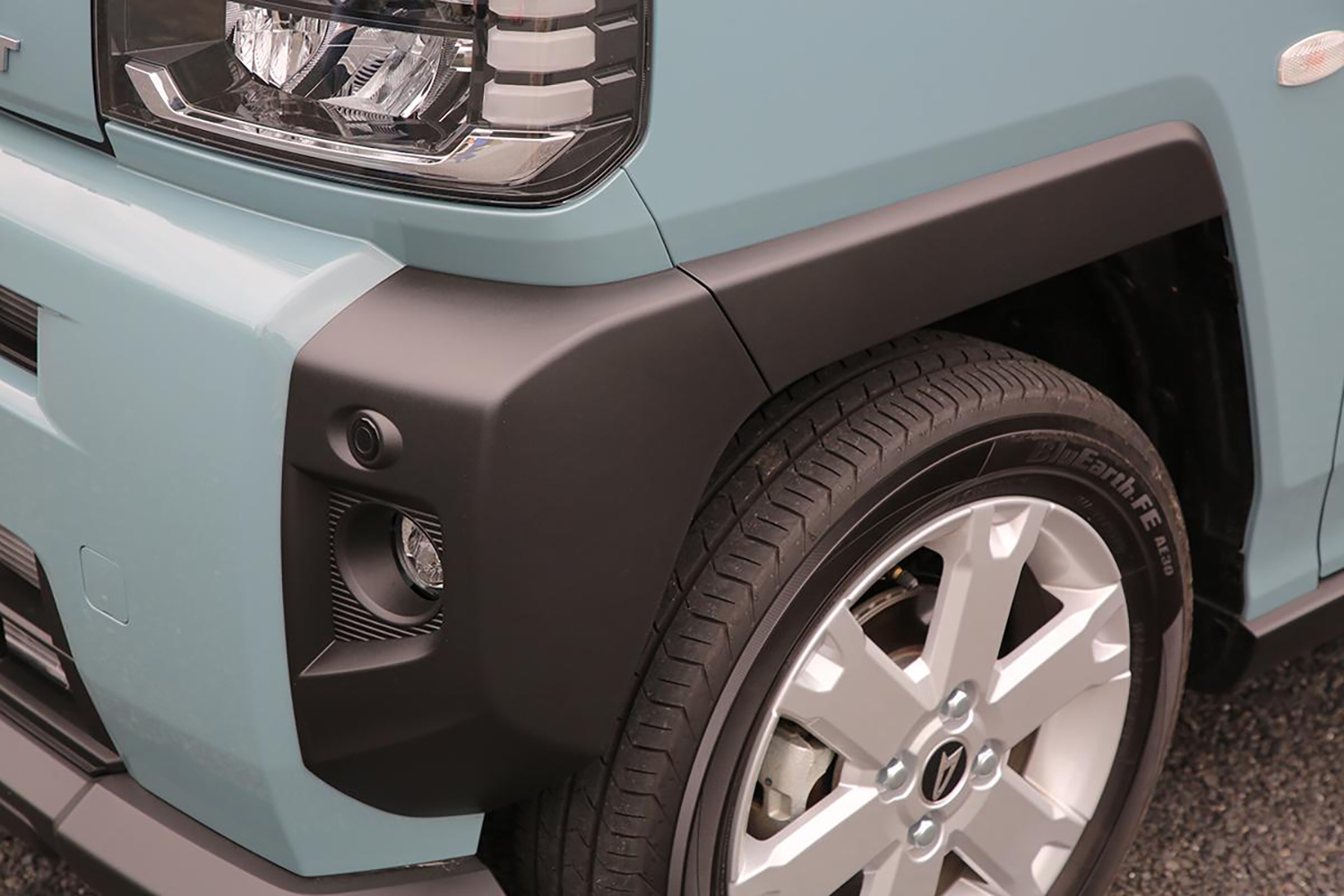 未塗装樹脂 コーティング 黒ツヤ復活 白ボケ防止 SUV 撥水 UV保護 車 モール DIY 洗車 簡単施工 耐久 黒樹脂ケア 60ml 大容量黒樹脂復元剤 ガラス系樹脂コート