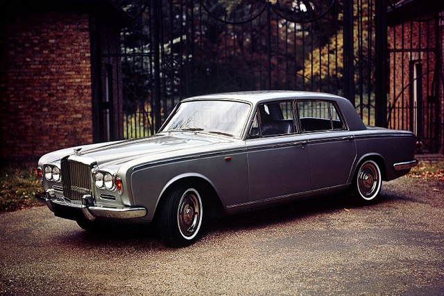 くるま問答 ファントムやカリナンなど、ロールス・ロイスが観音開きのドアを採用する理由とは？ - Webモーターマガジン