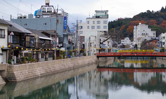 違法風俗店街をアートの街へ再生。横浜市中区黄金町10年の歩み② | 住まいの本当と今を伝える情報サイト【LIFULL HOME'S 