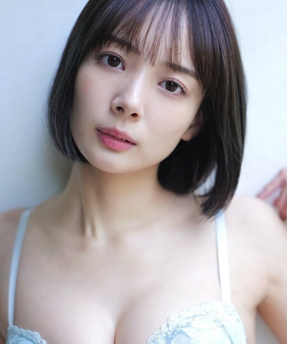 カワイイ顔して巨乳!! - 岡田紗佳 -