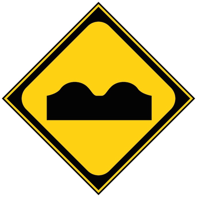 すごい！」「初めて見ました！」 地図会社が江の島で見つけた“激レア標識”に驚きの声 1 2ねとらぼ