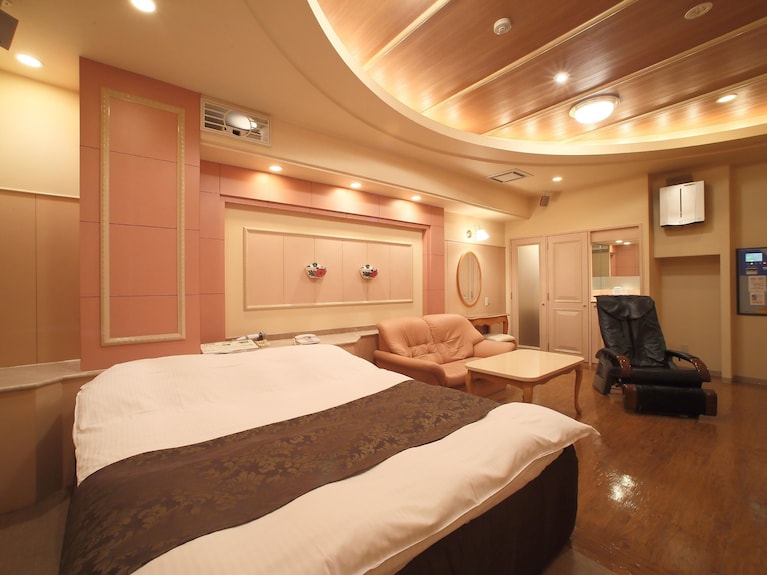 Hotels Near Koyo Garden Suzuka,